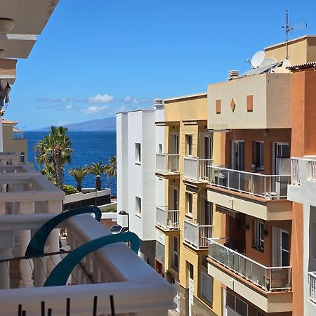 Beautiful Renovated Apartment With Air Conditioning Just Steps From The Sea In Playa San Juan מראה חיצוני תמונה
